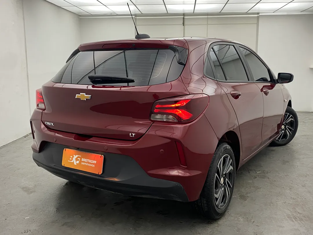 ONIX HATCH LT 1.0 12V Flex 5p Mec.