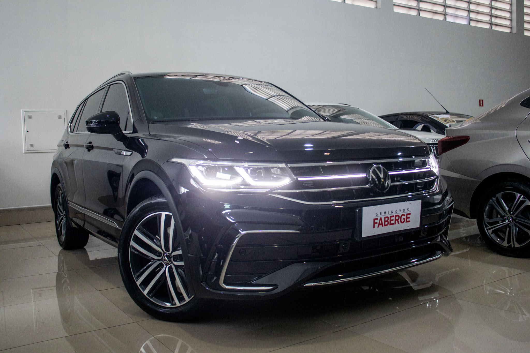 TIGUAN Allspac R-Line 300 TSI 2.0