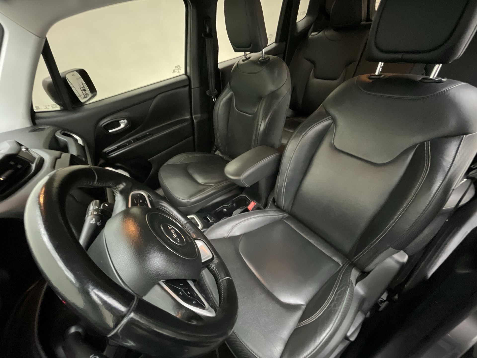 Jeep-RENEGADE-Renegade Longitude 1.8 4x2 Flex 16V Aut.