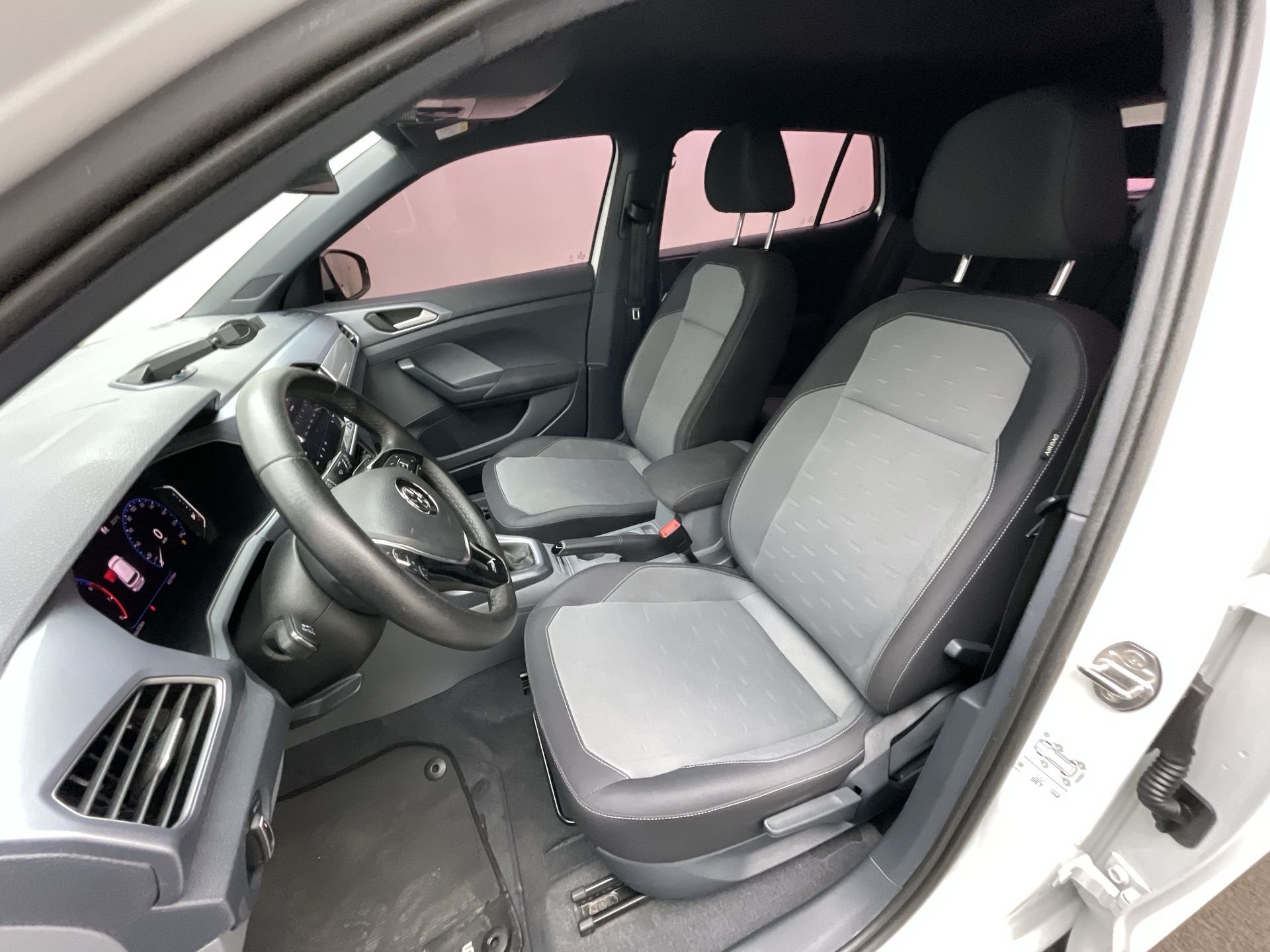 Volkswagen-T-Cross-T-Cross Comfor. 200 TSI 1.0 Flex 5p Aut.