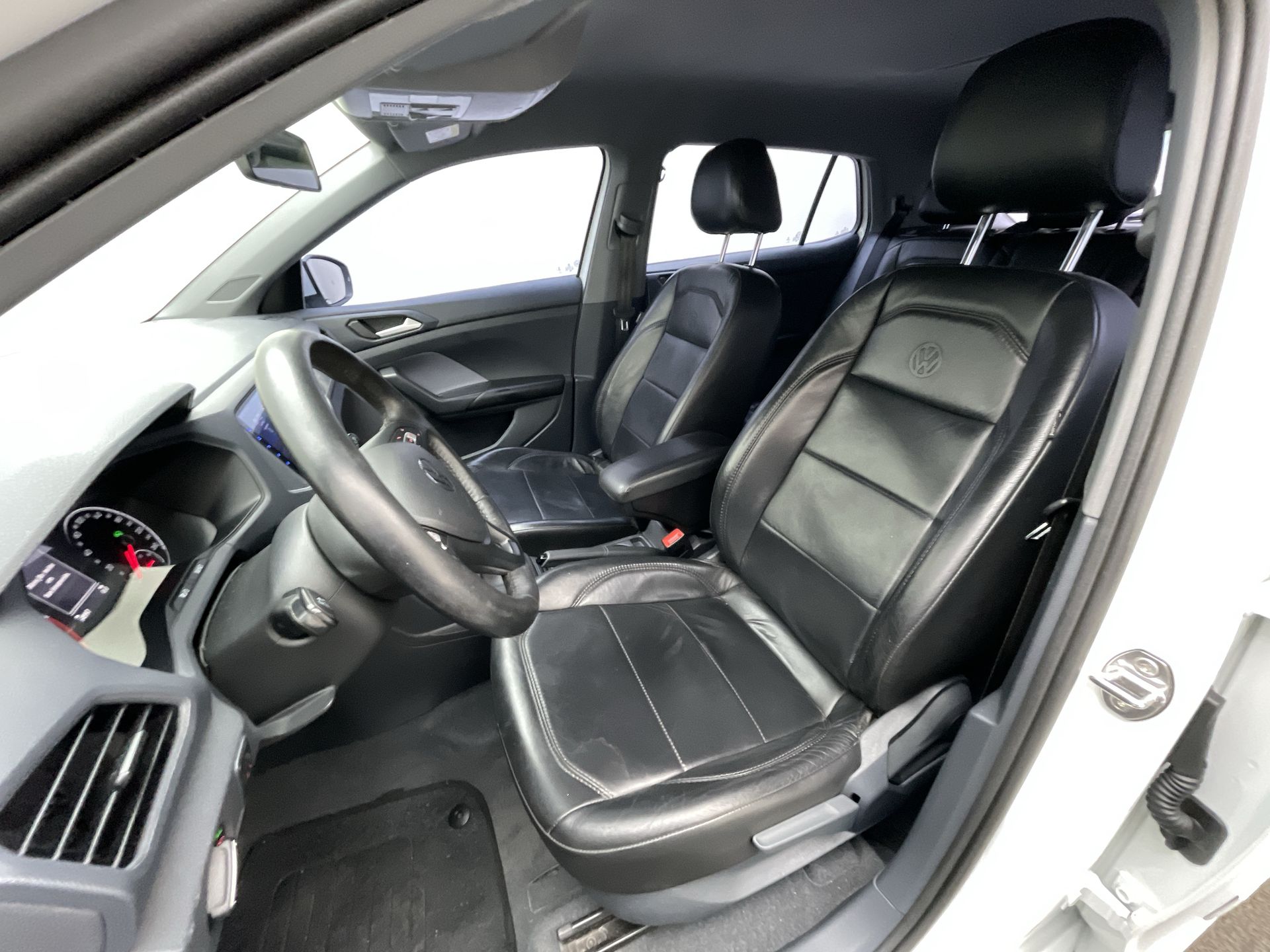 Volkswagen-T-Cross-T-Cross Sense 200 TSI 1.0 Flex 5p Aut.