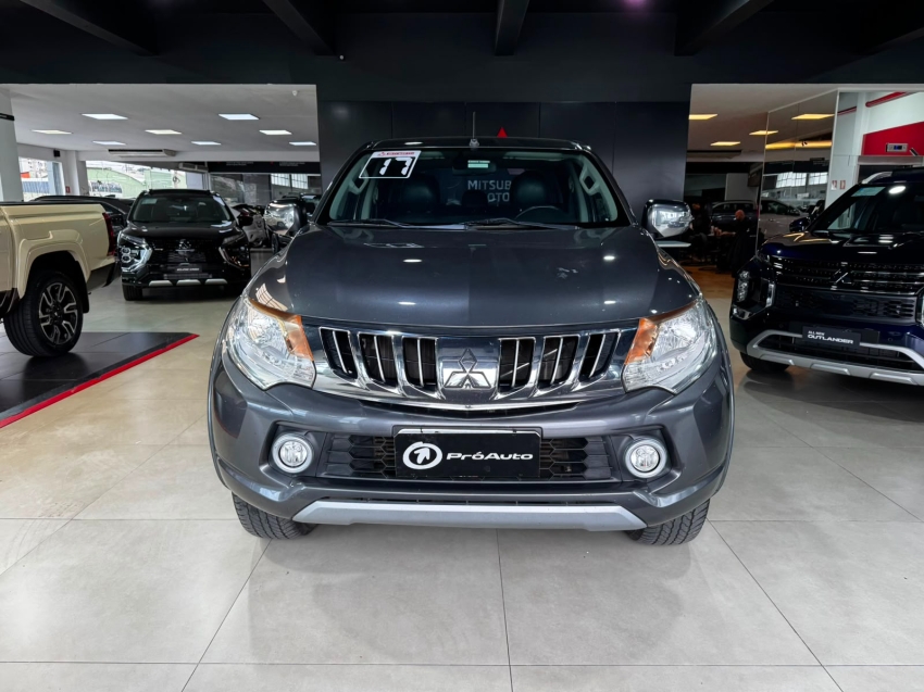 Mitsubishi-L200 TRITON-2.4 16V TURBO DIESEL SPORT HPE CD 4P 4X4 AUTOMÁTICO