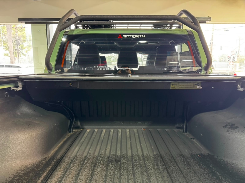 Mitsubishi-TRITON-2.4 BITURBO DIESEL CD SAVANA 4X4 AUTOMÁTICO