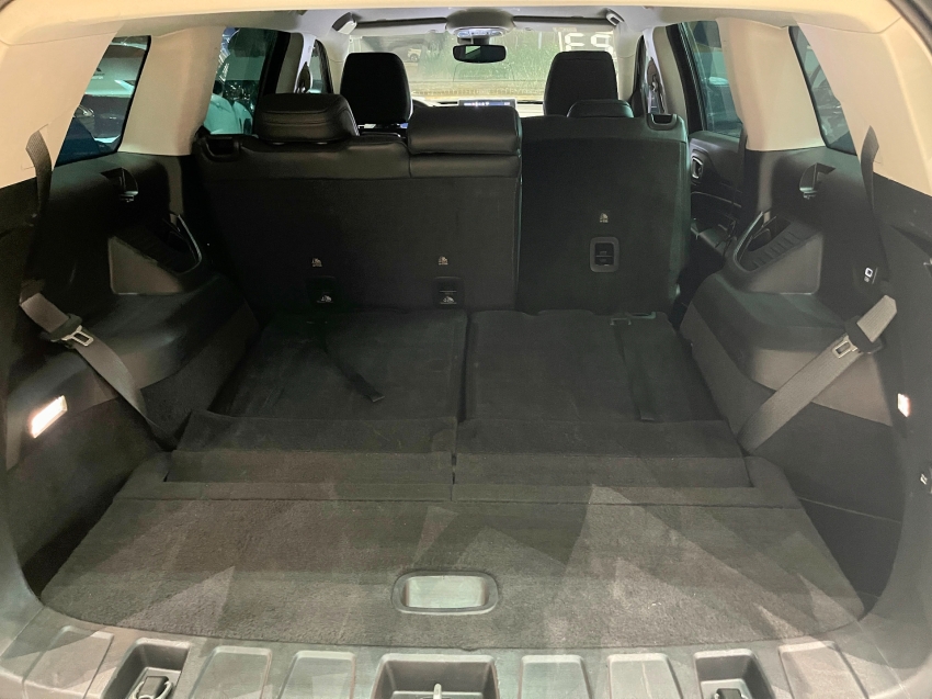 Jeep-COMMANDER-1.3 T270 TURBO FLEX LONGITUDE AT6