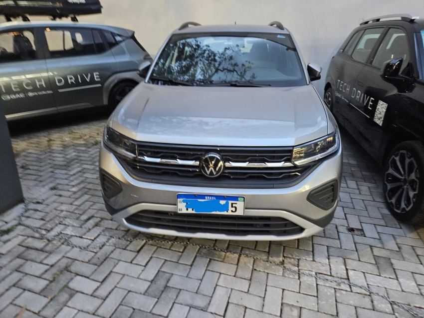 Volkswagen-T-CROSS-1.0 200 TSI TOTAL FLEX COMFORTLINE AUTOMÁTICO
