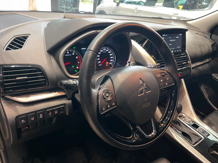 Mitsubishi-ECLIPSE CROSS-1.5 MIVEC TURBO GASOLINA HPE-S S-AWC CVT