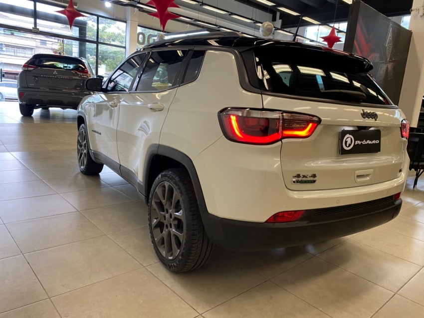 Jeep-COMPASS-2.0 16V DIESEL S 4X4 AUTOMÁTICO