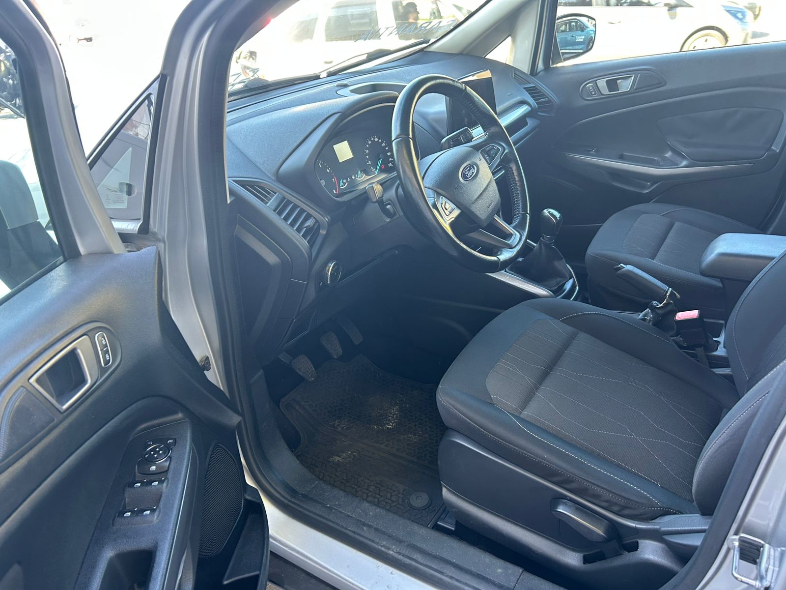 Ford-ECOSPORT-EcoSport SE 1.5 12V Flex 5p Mec.
