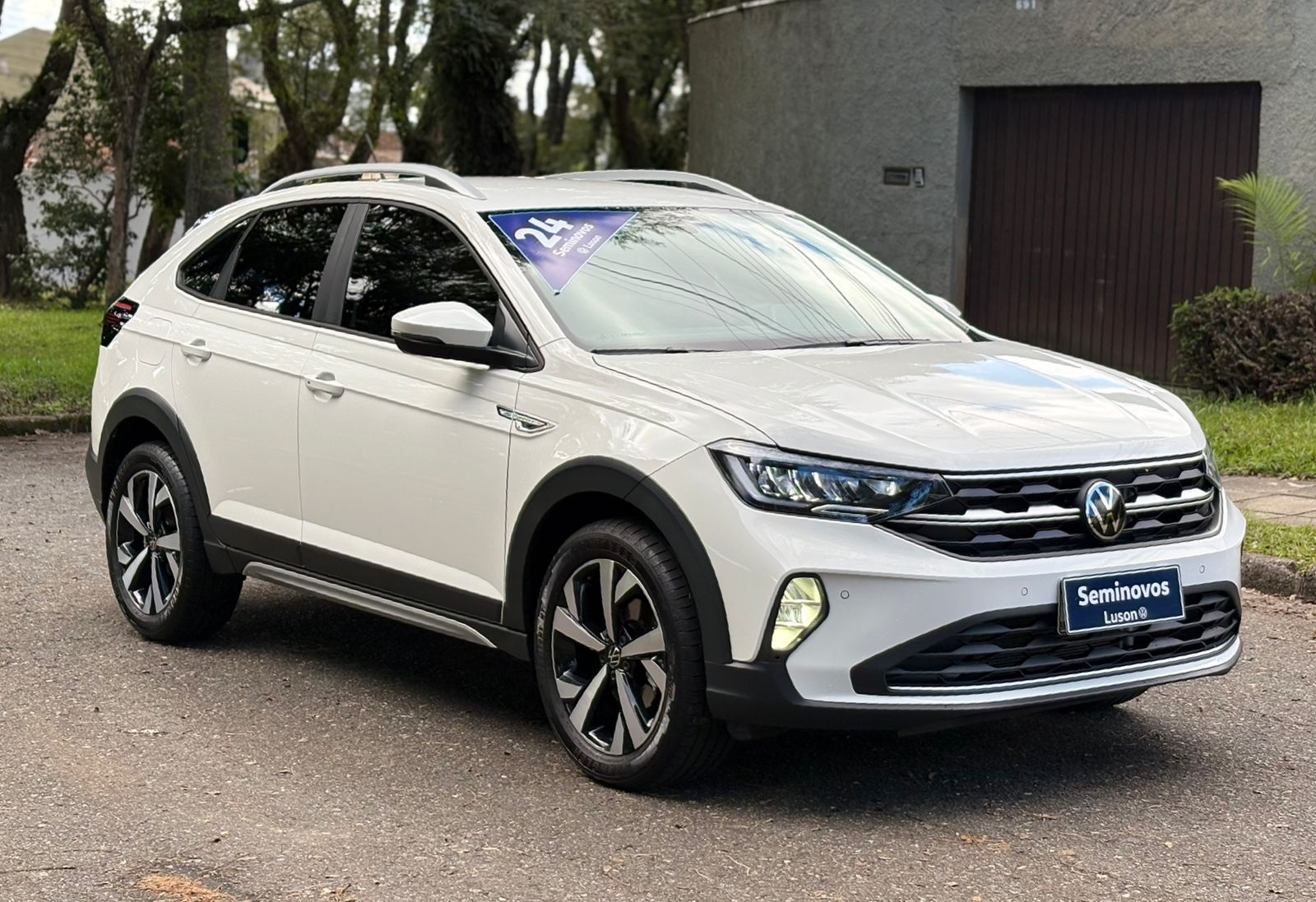 Nivus Highline 1.0 200 TSI Flex Aut.