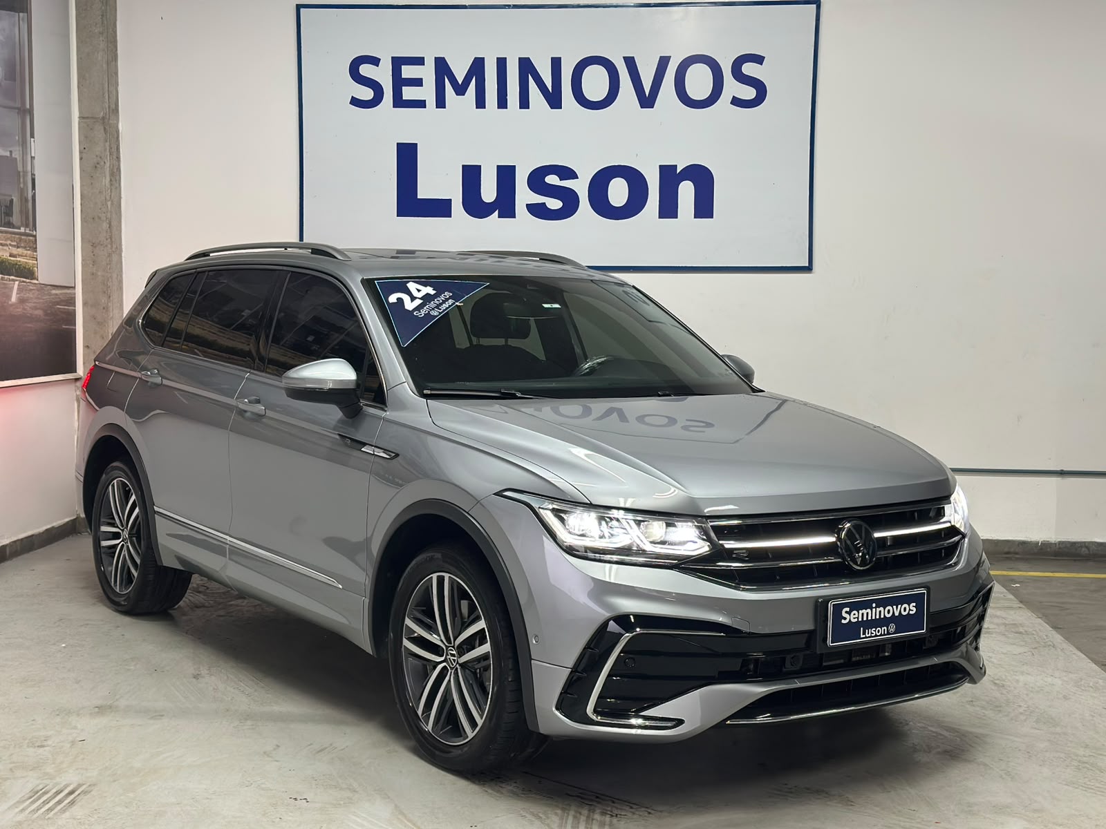 TIGUAN Allspac R-Line 300 TSI 2.0