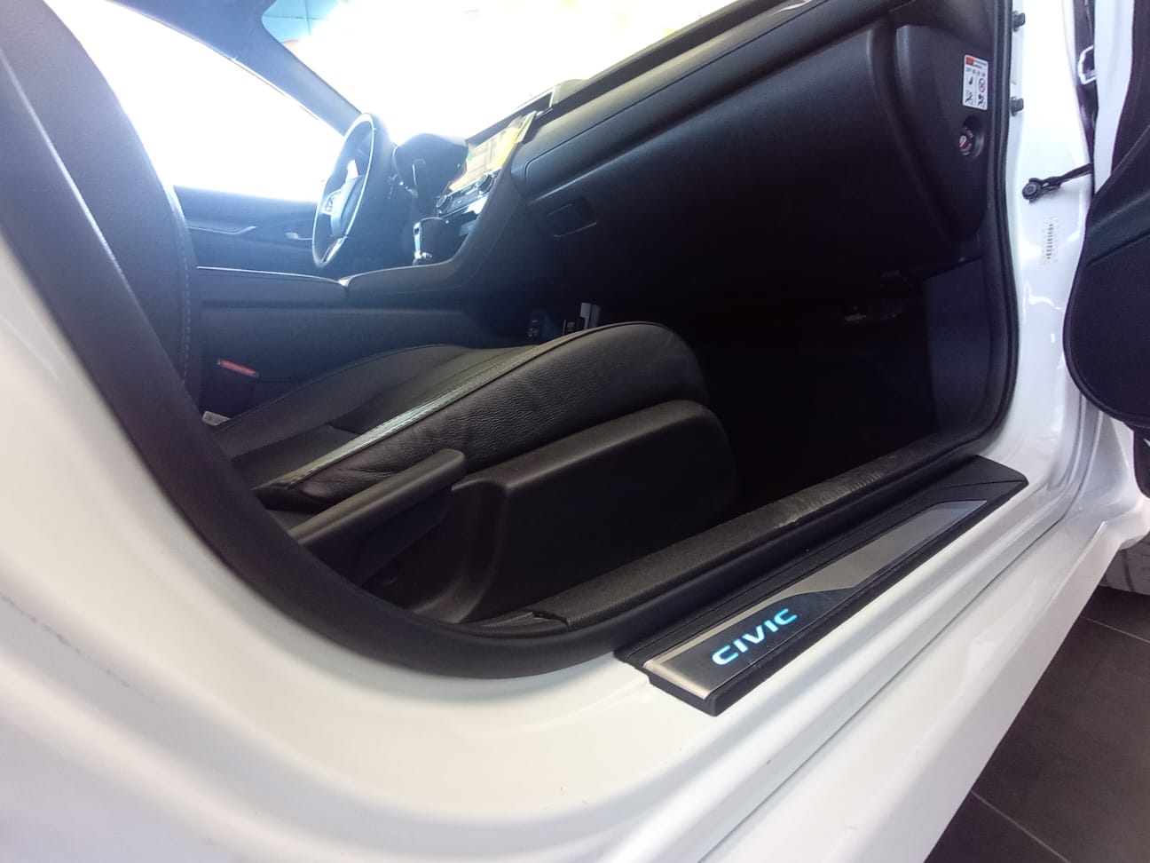 Honda-CIVIC-CIVIC TOURING CVT