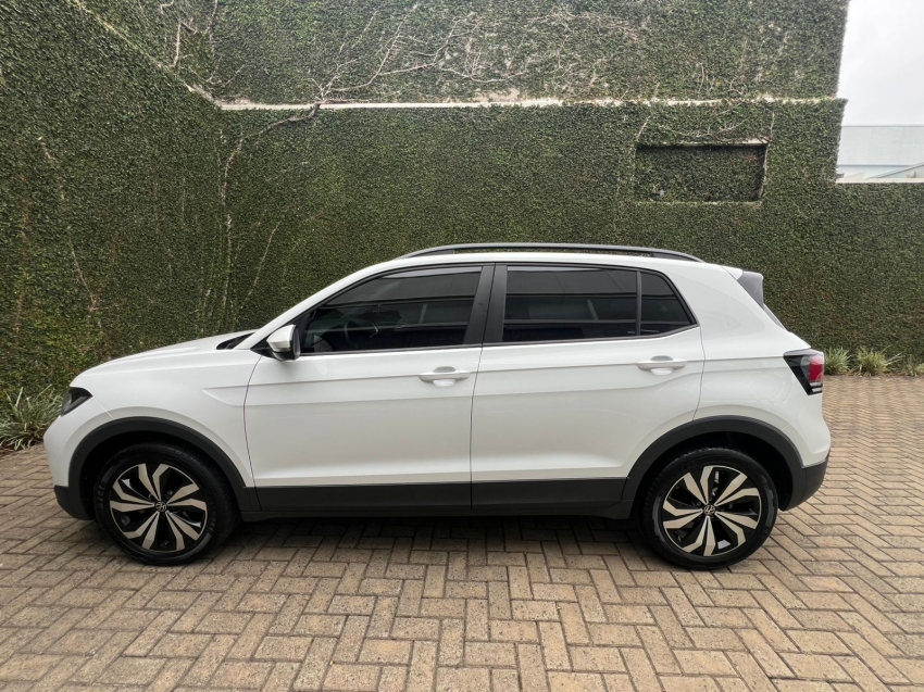 Volkswagen-T-CROSS-1.0 200 TSI TOTAL FLEX AUTOMÁTICO