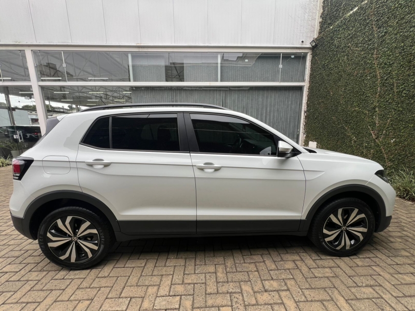 Volkswagen-T-CROSS-1.0 200 TSI TOTAL FLEX AUTOMÁTICO