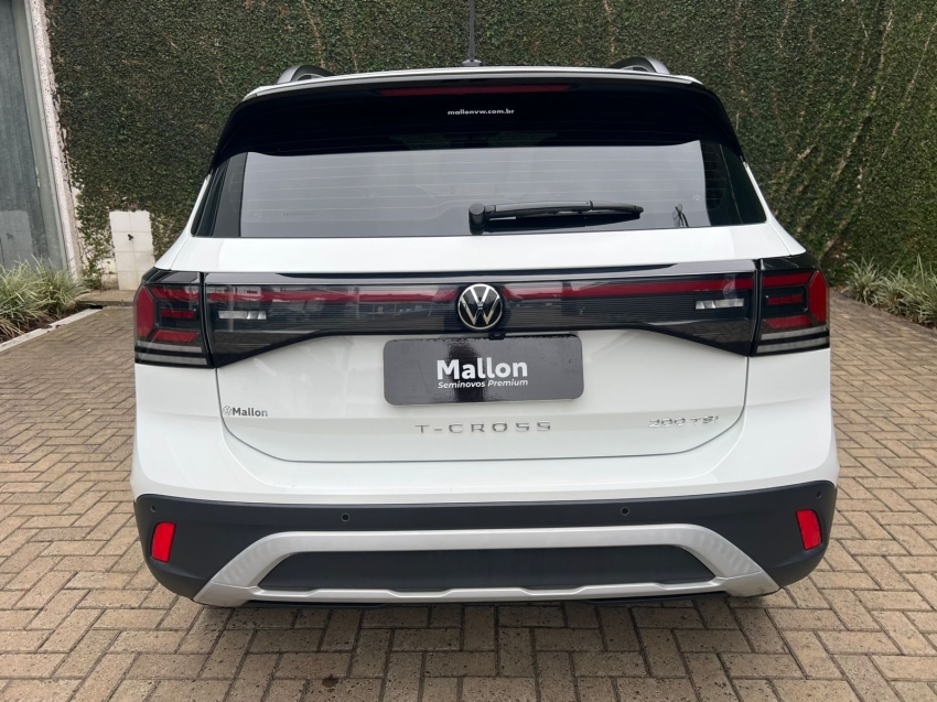 Volkswagen-T-CROSS-1.0 200 TSI TOTAL FLEX AUTOMÁTICO