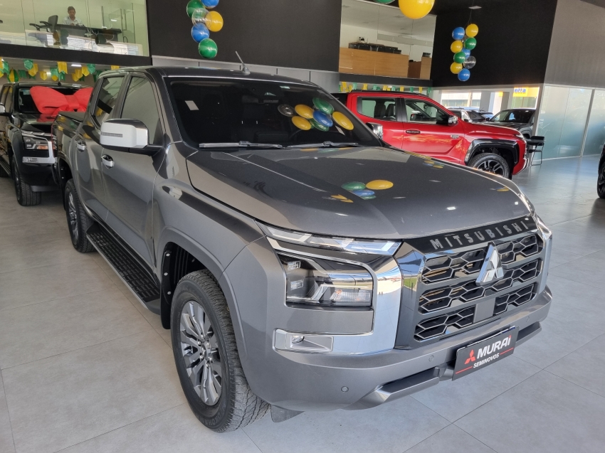 Mitsubishi-TRITON-2.4 BITURBO DIESEL CD HPE-S 4X4 AUTOMÁTICO
