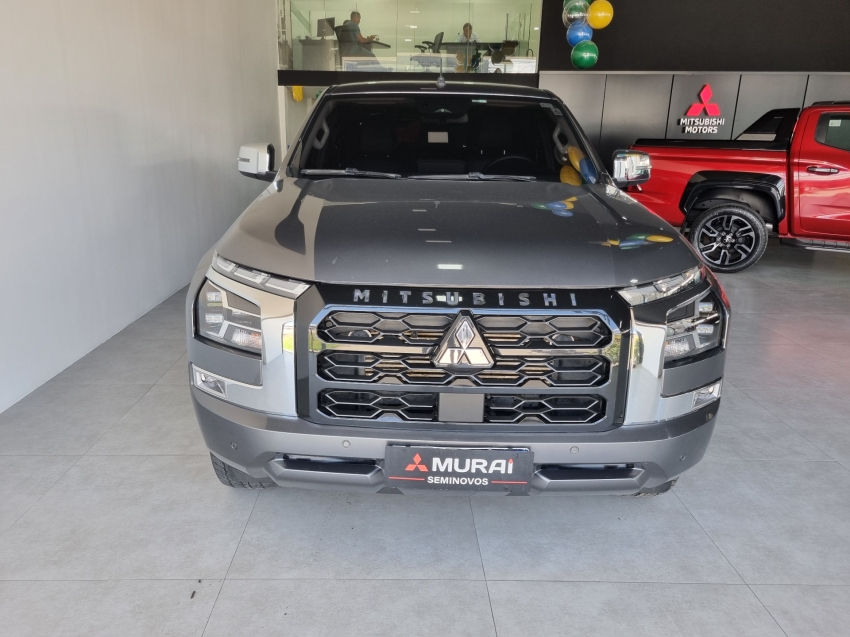 Mitsubishi-TRITON-2.4 BITURBO DIESEL CD HPE-S 4X4 AUTOMÁTICO