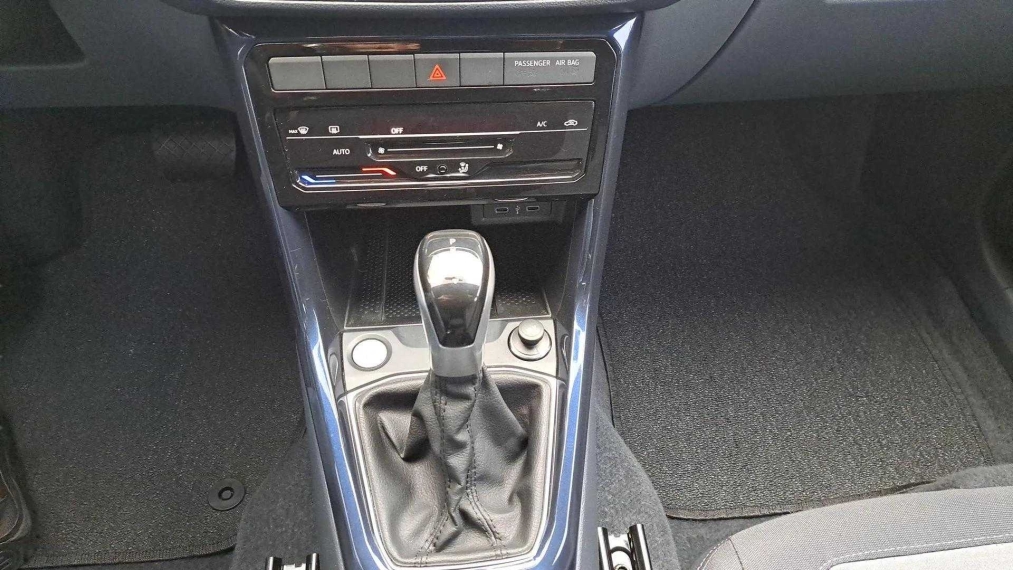 Volkswagen-T-CROSS-1.0 200 TSI TOTAL FLEX COMFORTLINE AUTOMÁTICO