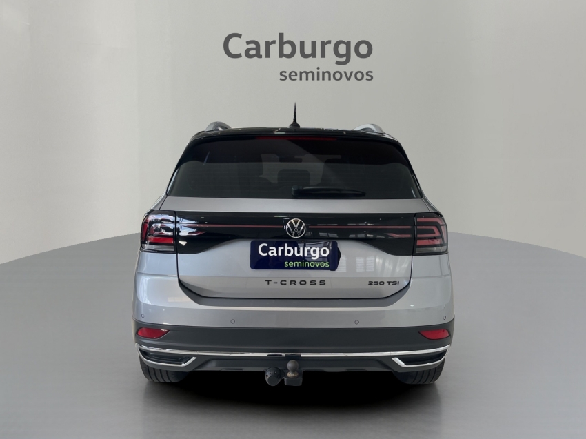 Volkswagen-T-CROSS-1.4 250 TSI TOTAL FLEX HIGHLINE AUTOMÁTICO