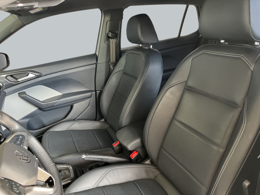 Volkswagen-T-CROSS-1.4 250 TSI TOTAL FLEX HIGHLINE AUTOMÁTICO