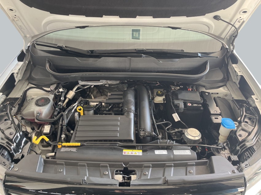 Volkswagen-T-CROSS-1.4 250 TSI TOTAL FLEX HIGHLINE AUTOMÁTICO