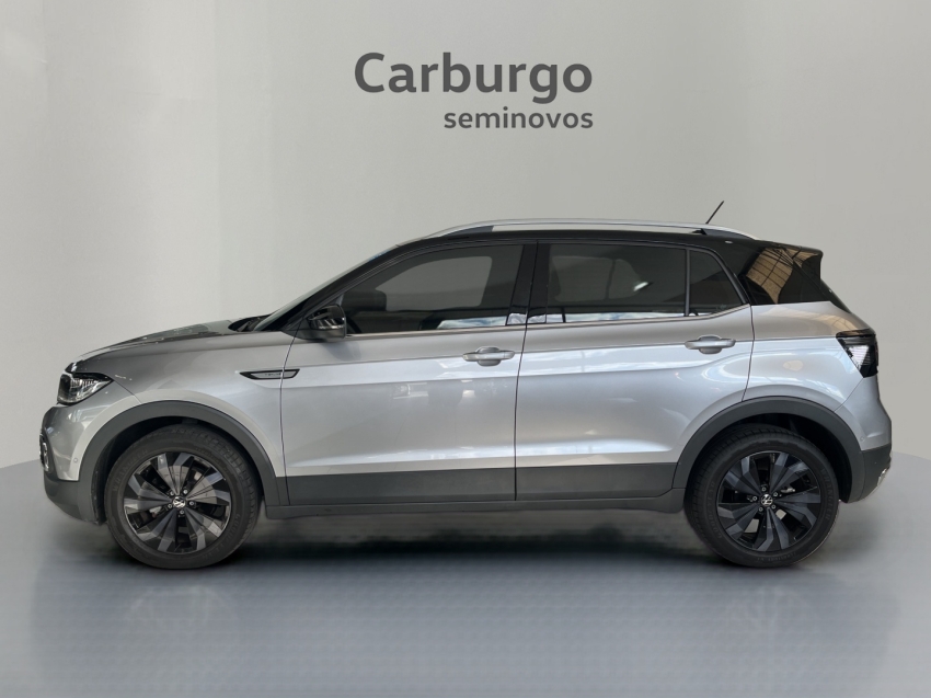 Volkswagen-T-CROSS-1.4 250 TSI TOTAL FLEX HIGHLINE AUTOMÁTICO