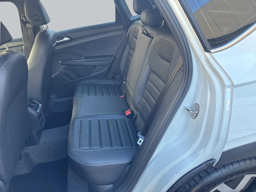 Volkswagen-TAOS-1.4 250 TSI TOTAL FLEX HIGHLINE AUTOMÁTICO