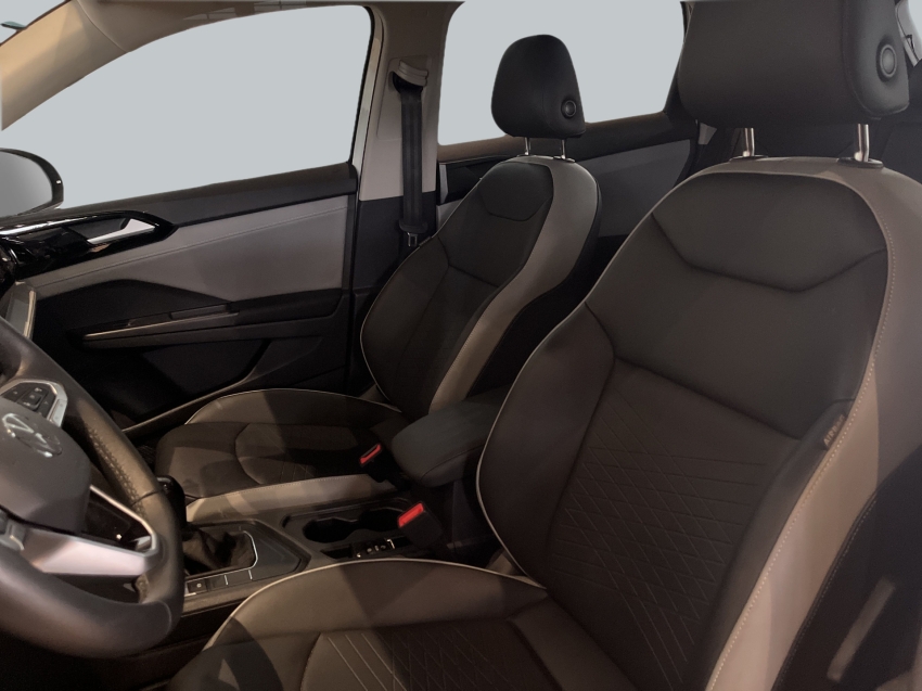 Volkswagen-TAOS-1.4 250 TSI TOTAL FLEX COMFORTLINE AUTOMÁTICO