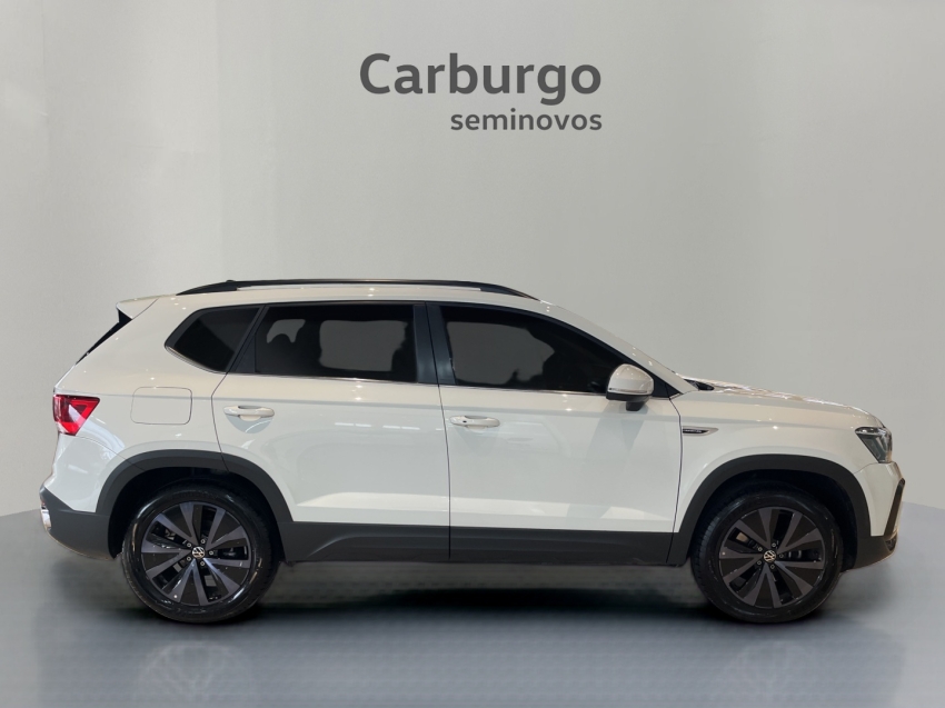 Volkswagen-TAOS-1.4 250 TSI TOTAL FLEX COMFORTLINE AUTOMÁTICO