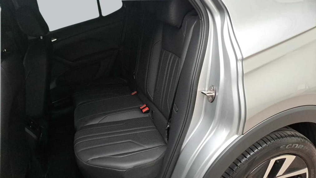 Volkswagen-T-CROSS-1.4 250 TSI TOTAL FLEX HIGHLINE AUTOMÁTICO