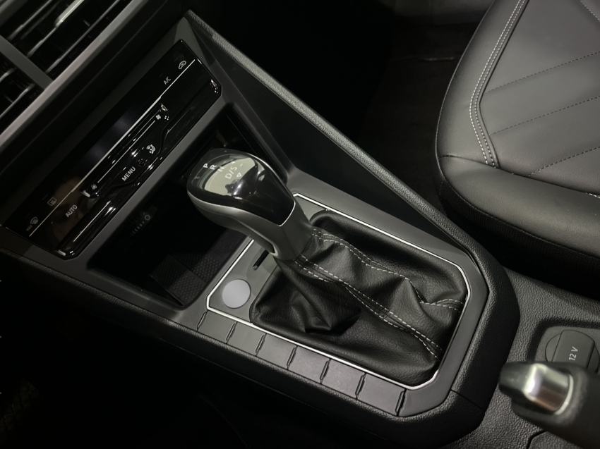 Volkswagen-VIRTUS-1.4 250 TSI EXCLUSIVE AUTOMÁTICO