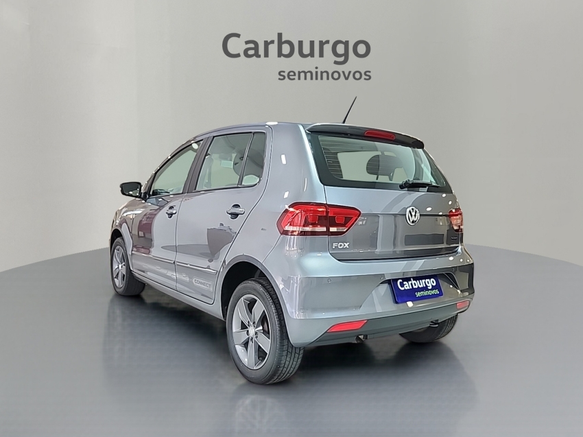 Volkswagen-FOX-1.6 MSI TOTAL FLEX CONNECT 4P MANUAL