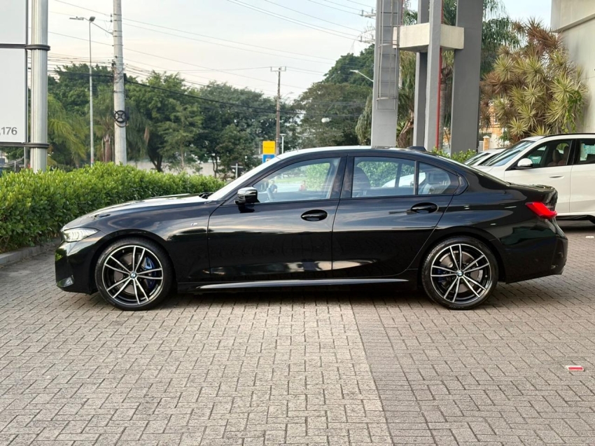 BMW-320i-2.0 16V TURBO FLEX M SPORT AUTOMÁTICO