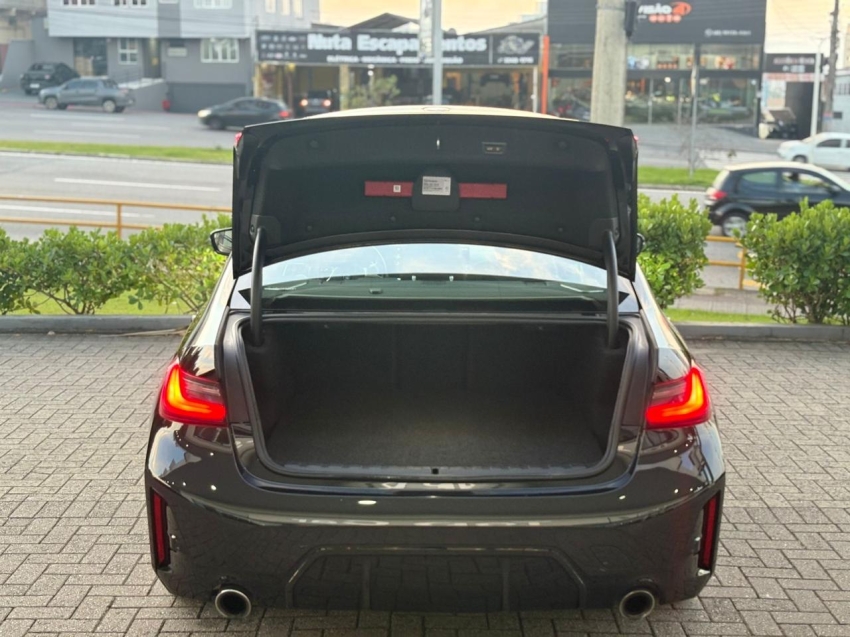BMW-320i-2.0 16V TURBO FLEX M SPORT AUTOMÁTICO