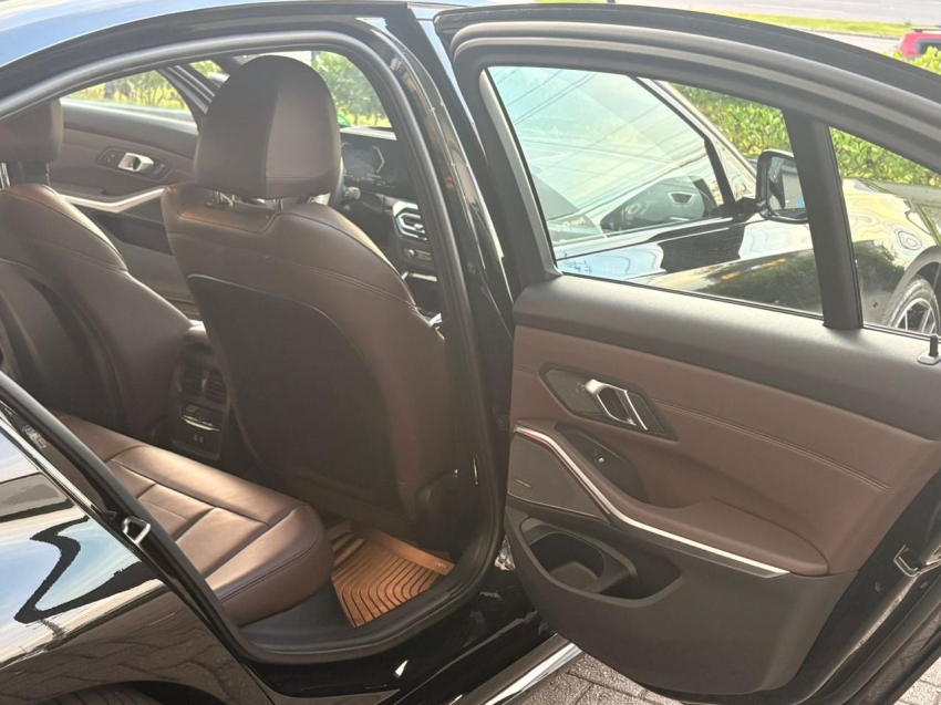 BMW-320i-2.0 16V TURBO FLEX M SPORT AUTOMÁTICO