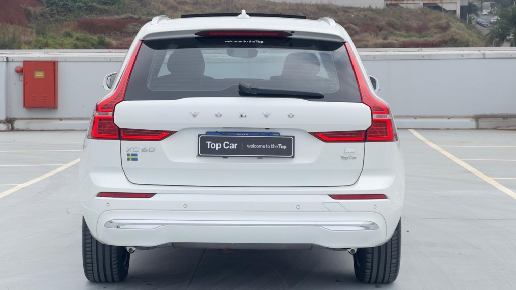 Volvo-XC60-2.0 T8 RECHARGE PLUS AWD GEARTRONIC
