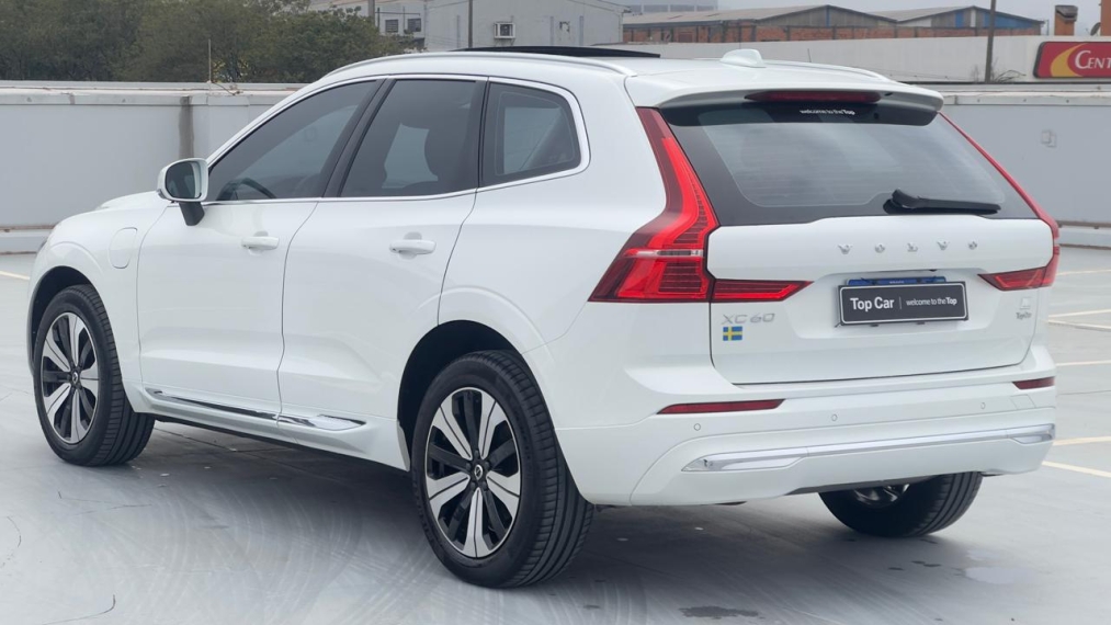 Volvo-XC60-2.0 T8 RECHARGE PLUS AWD GEARTRONIC