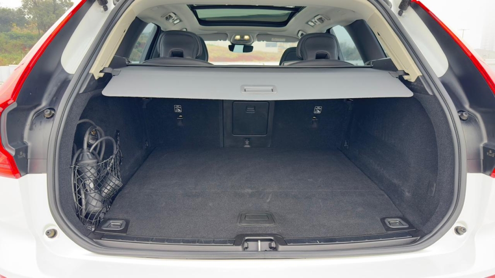 Volvo-XC60-2.0 T8 RECHARGE PLUS AWD GEARTRONIC