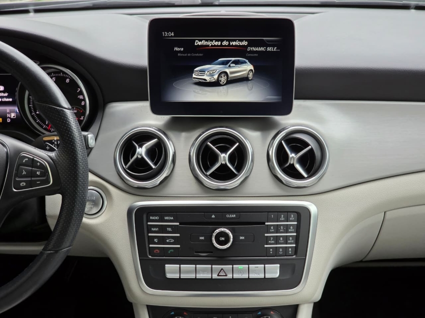 MERCEDES BENZ-GLA 200-1.6 CGI FLEX ADVANCE 7G-DCT