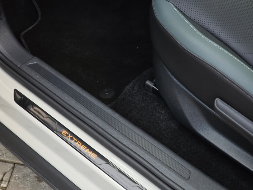 Volkswagen-T-CROSS-1.4 250 TSI TOTAL FLEX EXTREME AUTOMÁTICO