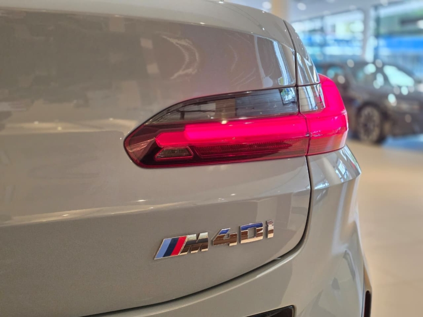 BMW-X4-3.0 TWINPOWER GASOLINA M40I STEPTRONIC