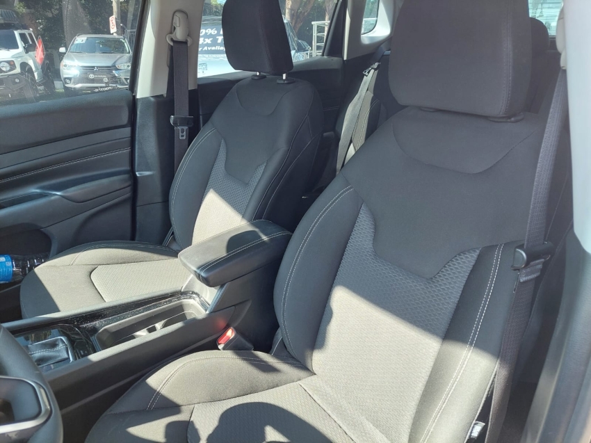 Jeep-COMPASS-1.3 T270 TURBO FLEX SPORT AT6