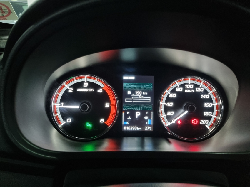 Mitsubishi-L200 TRITON-2.4 16V TURBO DIESEL SPORT OUTDOOR PLUS CD 4P 4X4 AUTOMÁTICO