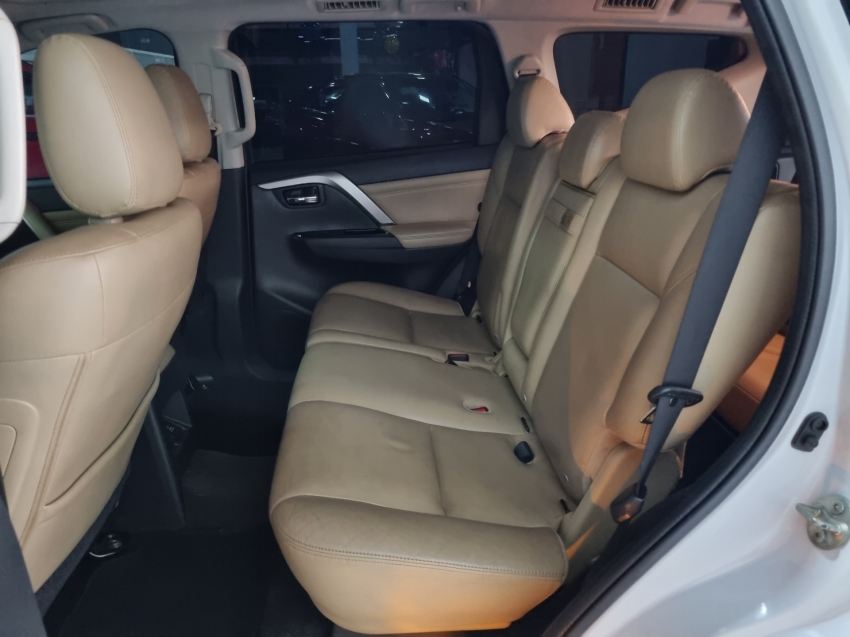 Mitsubishi-PAJERO SPORT-2.4 16V MIVEC TURBO DIESEL HPE AWD AUTOMÁTICO