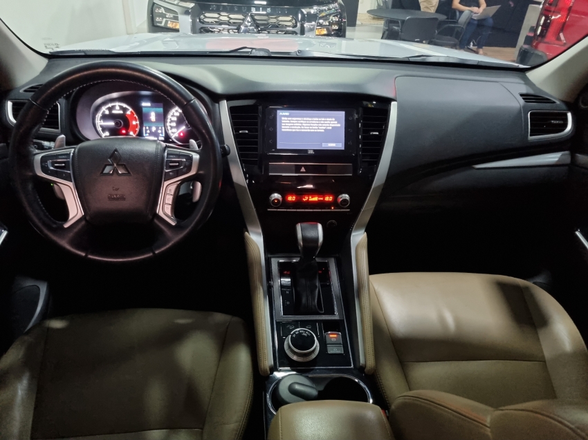 Mitsubishi-PAJERO SPORT-2.4 16V MIVEC TURBO DIESEL HPE AWD AUTOMÁTICO