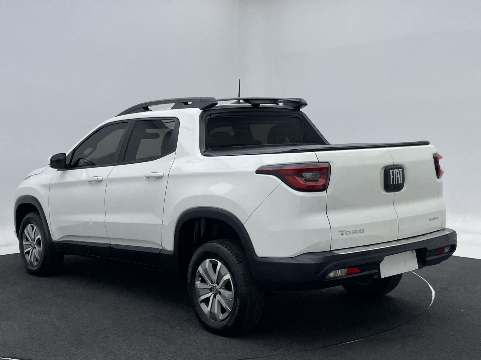 Fiat-TORO-Toro Freedom 1.8 16V Flex Aut.