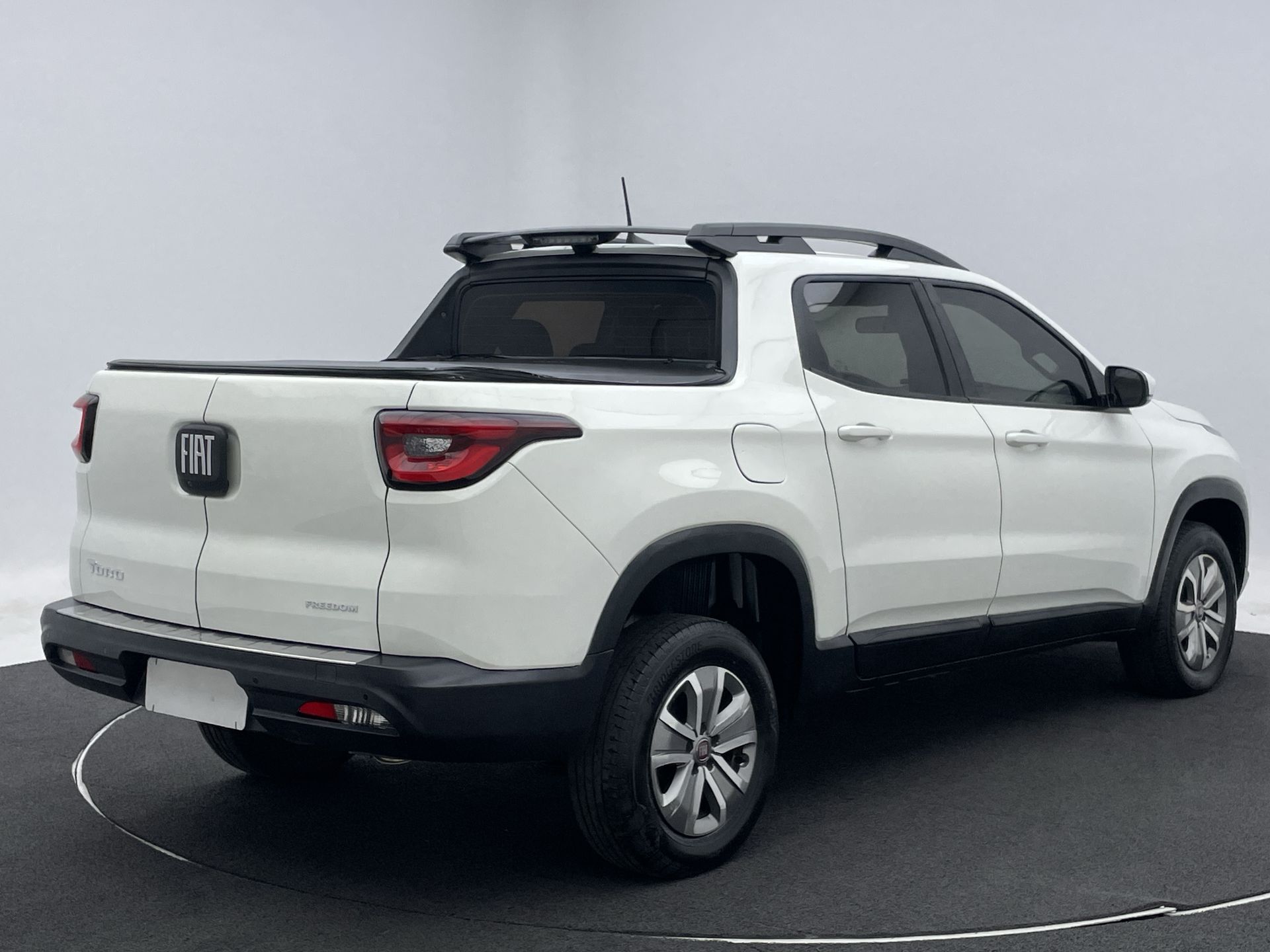 Fiat-TORO-Toro Freedom 1.8 16V Flex Aut.