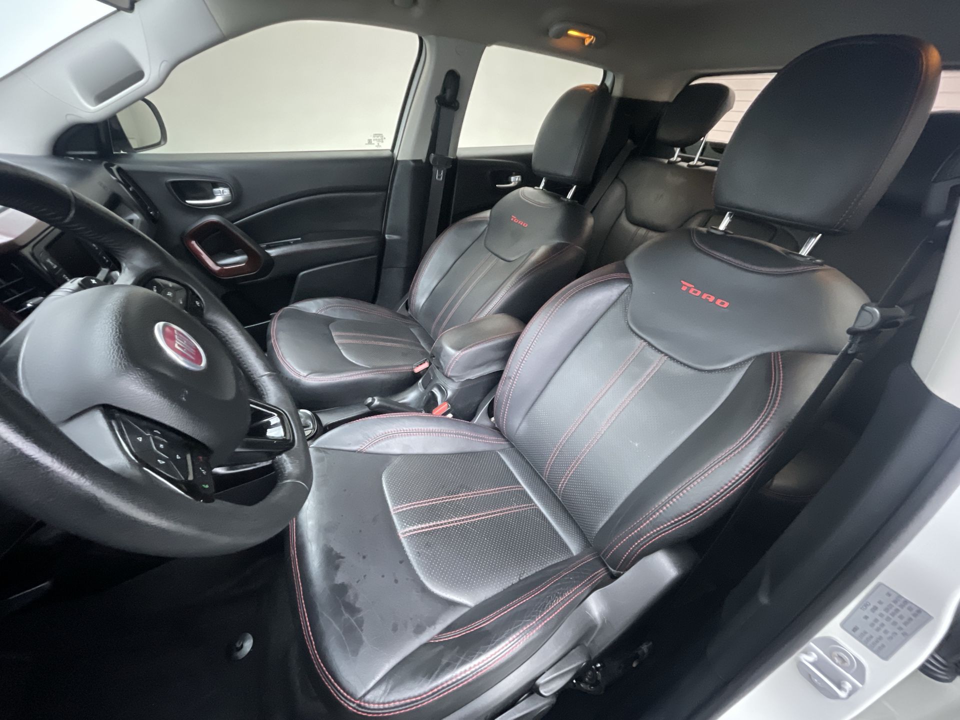 Fiat-TORO-Toro Freedom 1.8 16V Flex Aut.