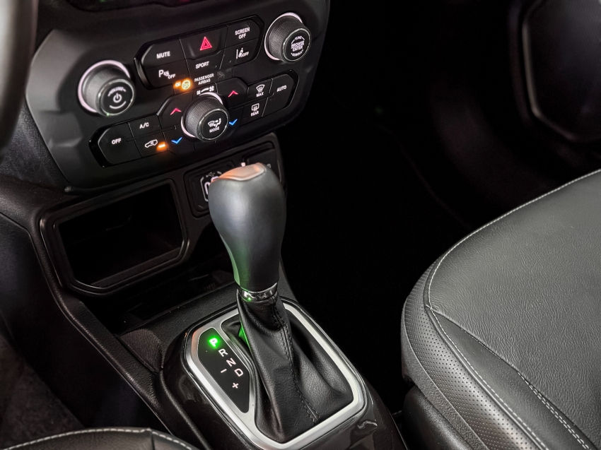 Jeep-RENEGADE-1.3 T270 TURBO FLEX LONGITUDE AT6