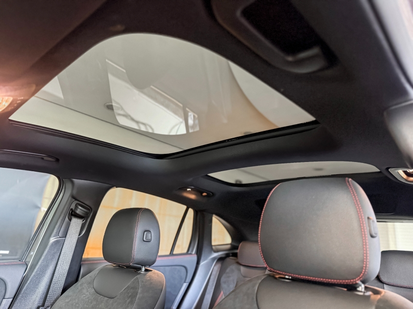 MERCEDES BENZ-GLA 200-1.3 MHEV AMG LINE 7G-DCT