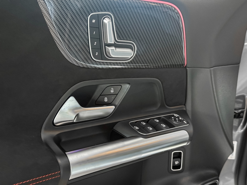 MERCEDES BENZ-GLA 200-1.3 MHEV AMG LINE 7G-DCT